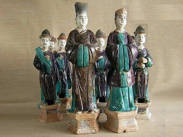 Funerary group in aubergine & blue glaze - (0368) SOLD